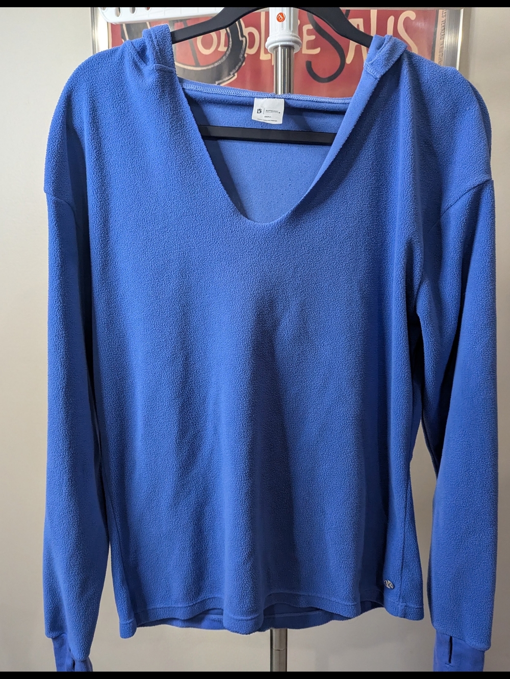$18 BUFFBUNNY COLLECTION Size S Pullover Fleece V-Neck Hoodie Cobalt Blue EUC